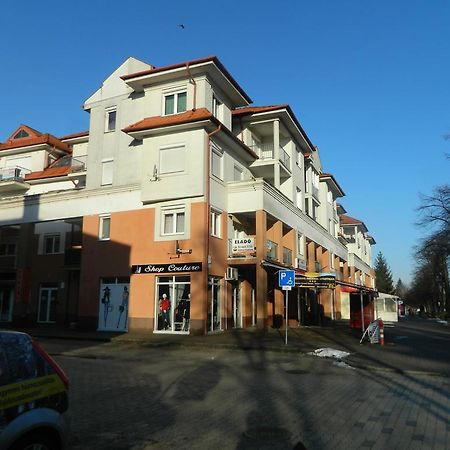 Strand Apartman Apartment Hajdúszoboszló Exterior foto